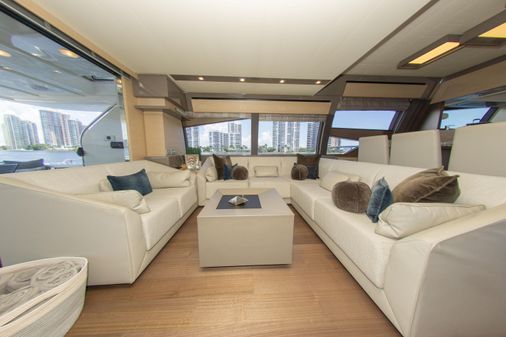 Ferretti Yachts 750 image