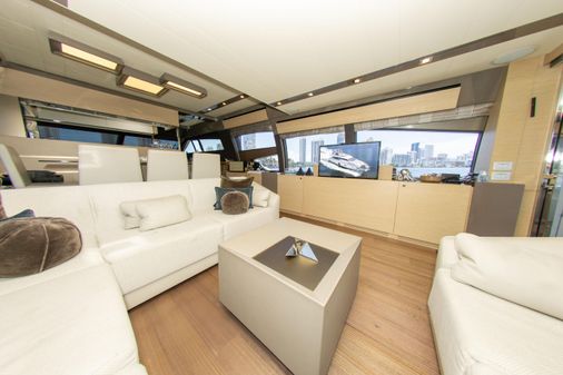 Ferretti Yachts 750 image