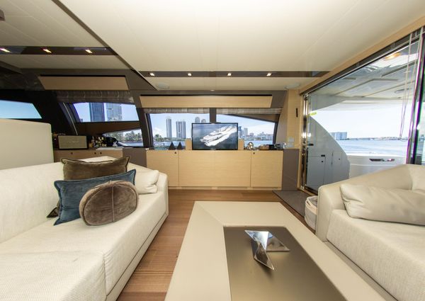 Ferretti Yachts 750 image