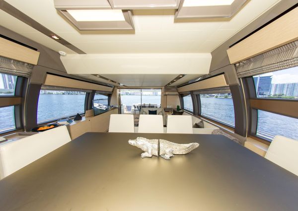 Ferretti Yachts 750 image