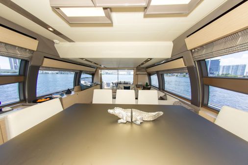 Ferretti Yachts 750 image