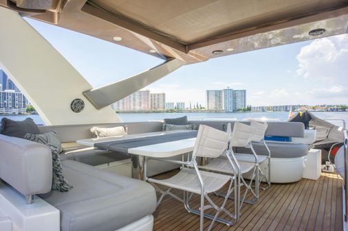 Ferretti Yachts 750 image