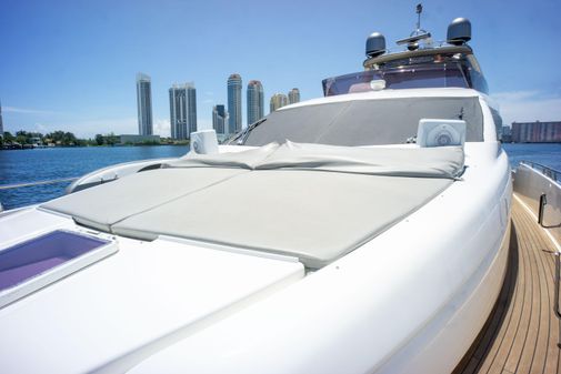 Ferretti Yachts 750 image