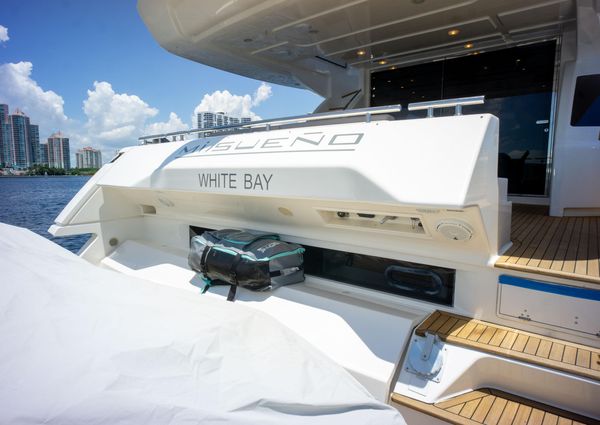 Ferretti Yachts 750 image