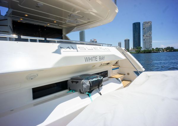 Ferretti Yachts 750 image