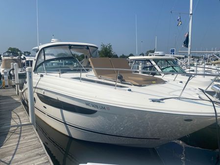 Sea Ray 350 Sundancer image