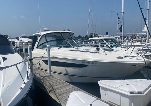 Sea Ray 350 Sundancer image