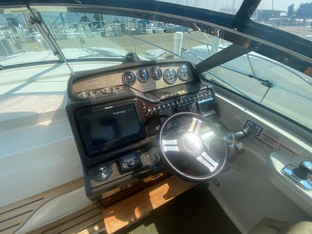 Sea Ray 350 Sundancer image