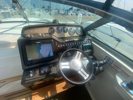 Sea Ray 350 Sundancer image