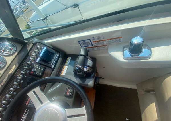 Sea Ray 350 Sundancer image