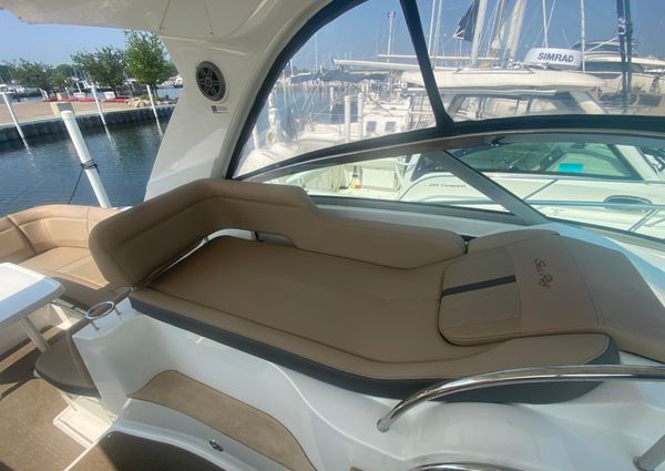 Sea Ray 350 Sundancer image