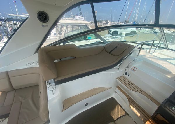 Sea Ray 350 Sundancer image