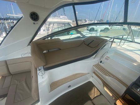 Sea Ray 350 Sundancer image