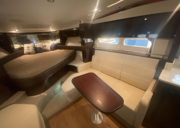 Sea Ray 350 Sundancer image