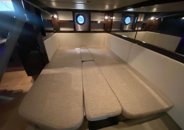 Sea Ray 350 Sundancer image