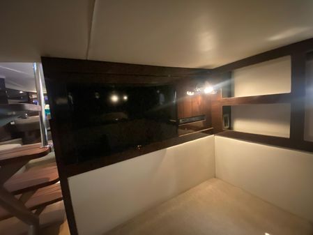 Sea Ray 350 Sundancer image