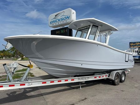 Robalo R270-CENTER-CONSOLE image