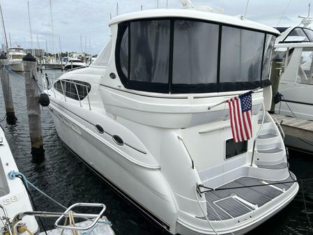 Sea Ray 390 Motor Yacht image