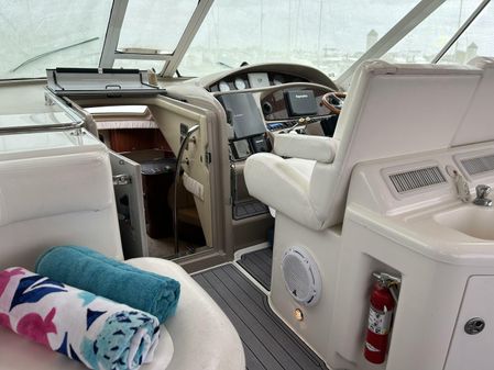 Sea Ray 390 Motor Yacht image