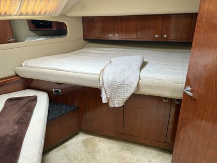 Sea Ray 390 Motor Yacht image