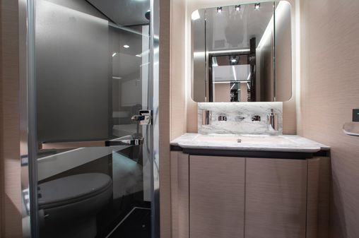 Azimut S8 image