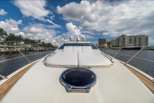 Azimut 62S image