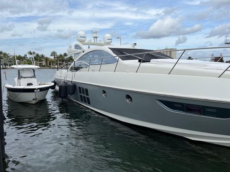 Azimut 62S image