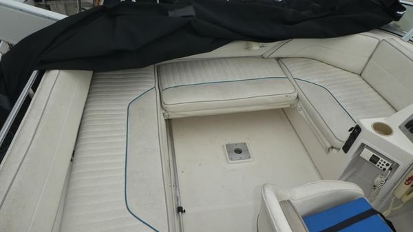 Bayliner 3258 image