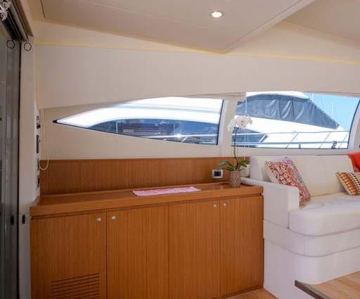 Ferretti-yachts 530 image
