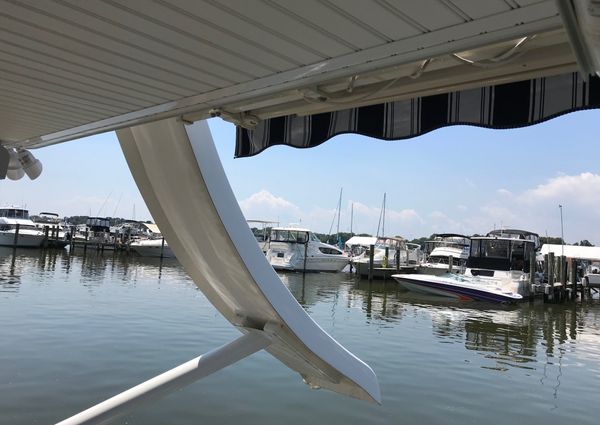 Sumerset HOUSEBOAT image