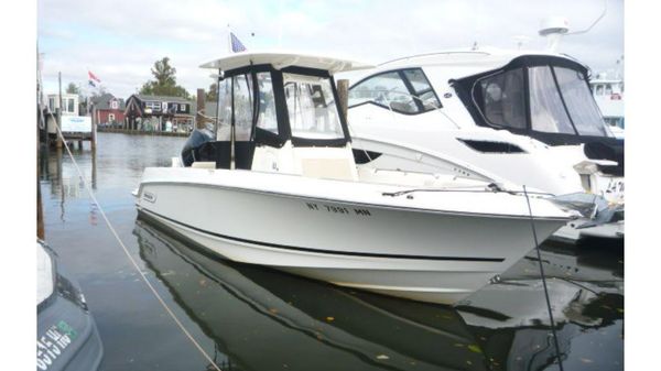 Boston Whaler 230 Outrage