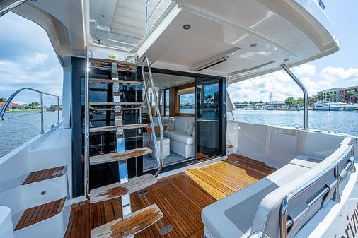 Beneteau Swift Trawler 47 image