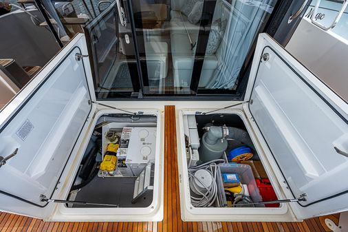 Beneteau Swift Trawler 47 image