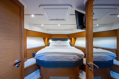 Beneteau Swift Trawler 47 image