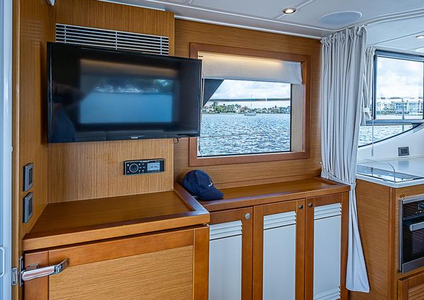 Beneteau Swift Trawler 47 image