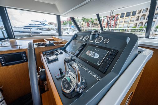 Beneteau Swift Trawler 47 image