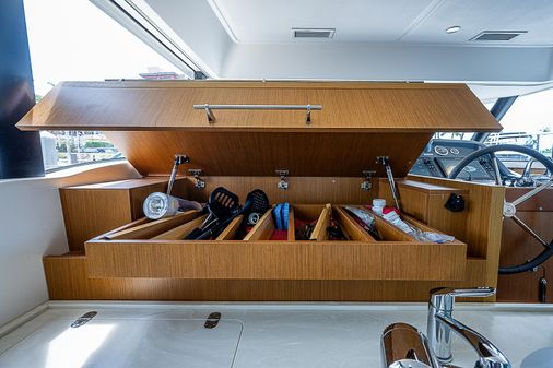 Beneteau Swift Trawler 47 image