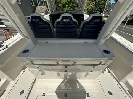 Robalo R360-CENTER-CONSOLE image