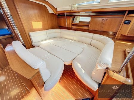 Jeanneau Sun Odyssey 49 image