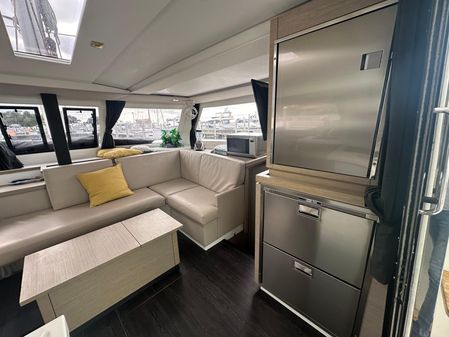 Fountaine Pajot Lucia 40 image