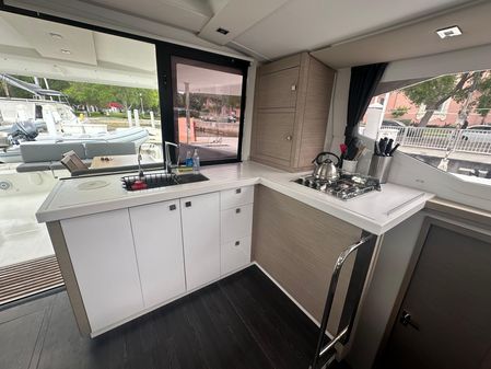 Fountaine Pajot Lucia 40 image