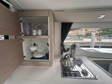 Fountaine Pajot Lucia 40 image