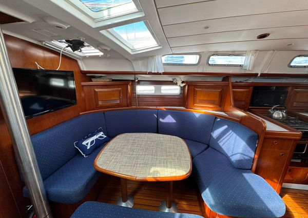 Beneteau 423 image