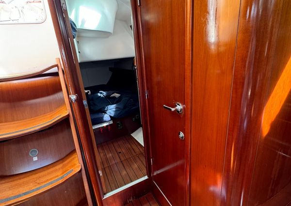 Beneteau 423 image