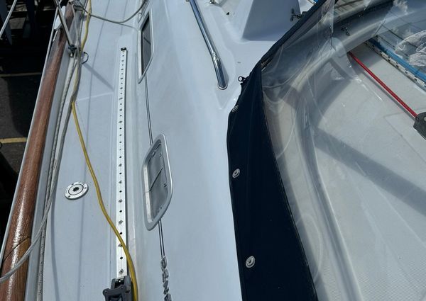 Beneteau 423 image