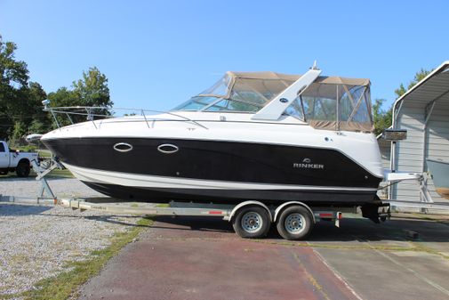 Rinker 270 Express Cruiser image