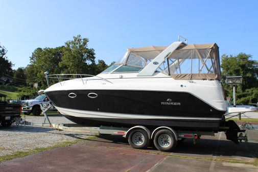 Rinker 270 Express Cruiser image