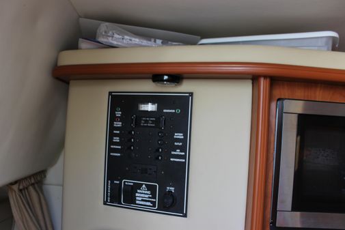 Rinker 270 Express Cruiser image