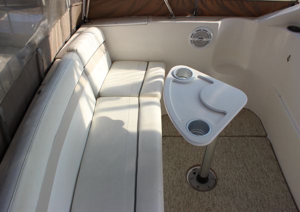 Rinker 270 Express Cruiser image