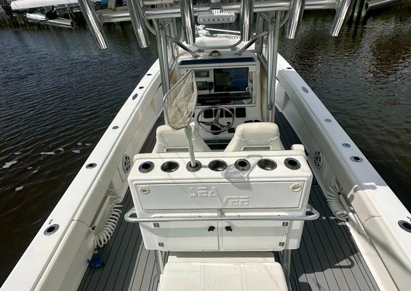 SeaVee 310B image